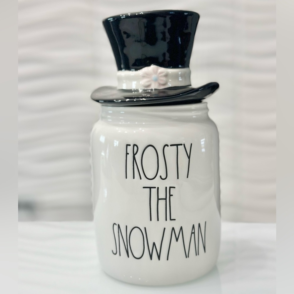 Rae Dunn FROSTY THE SNOWMAN baby Canister ⛄️